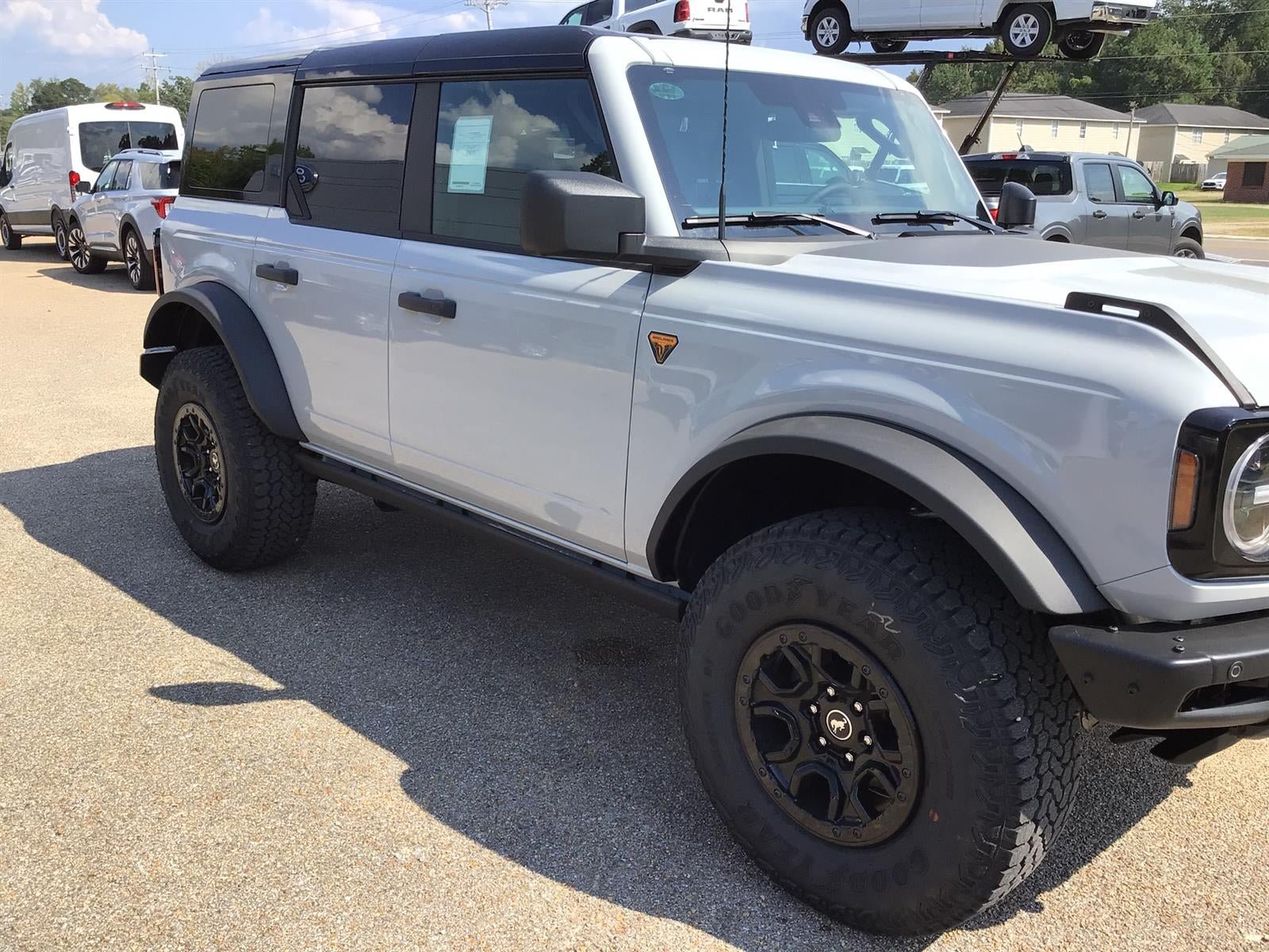 New 2026 Ford Bronco Badlands AWD/4WD image 9