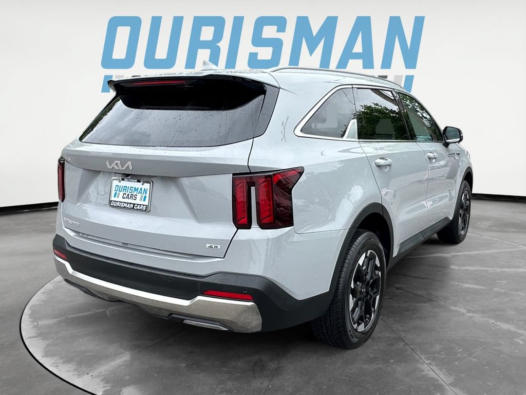 Certified 2025 Kia Sorento S AWD/4WD image 6