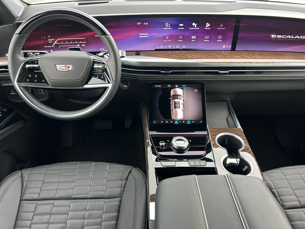 Used 2025 Cadillac Escalade Sport Platinum w/ LPO, ONYX Package AWD/4WD image 3