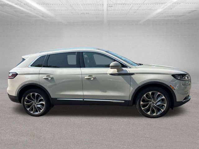 Used 2022 Lincoln Nautilus Reserve AWD/4WD image 5