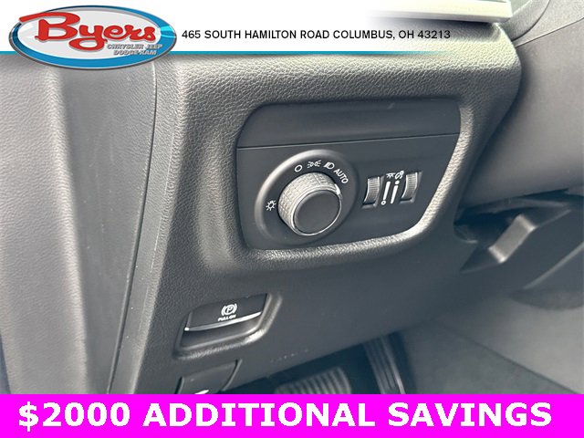 New 2025 Jeep Grand Cherokee Altitude image 15