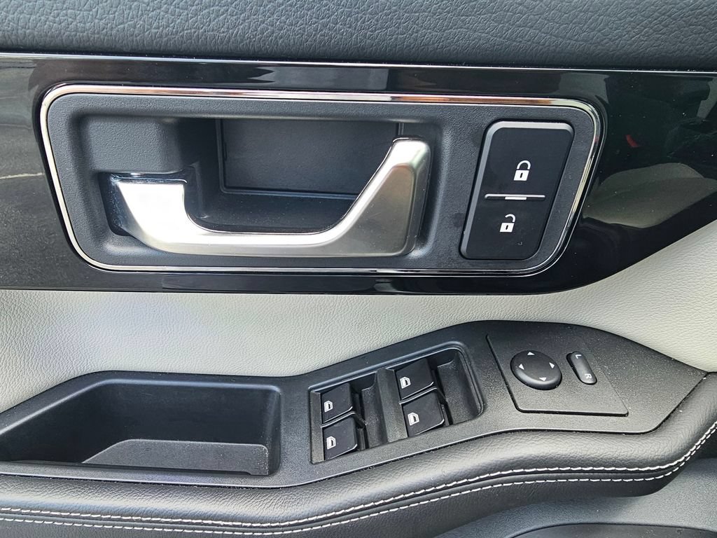 Used 2024 INEOS Grenadier Station Wagon AWD/4WD image 17