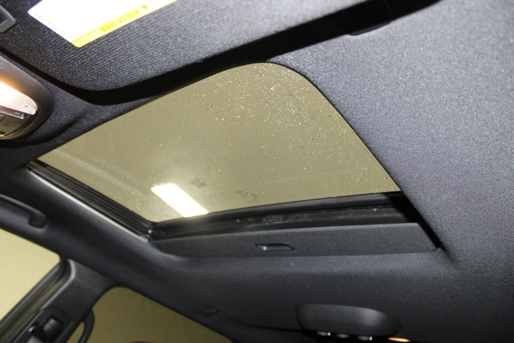 Used 2025 Dodge Durango R/T image 37