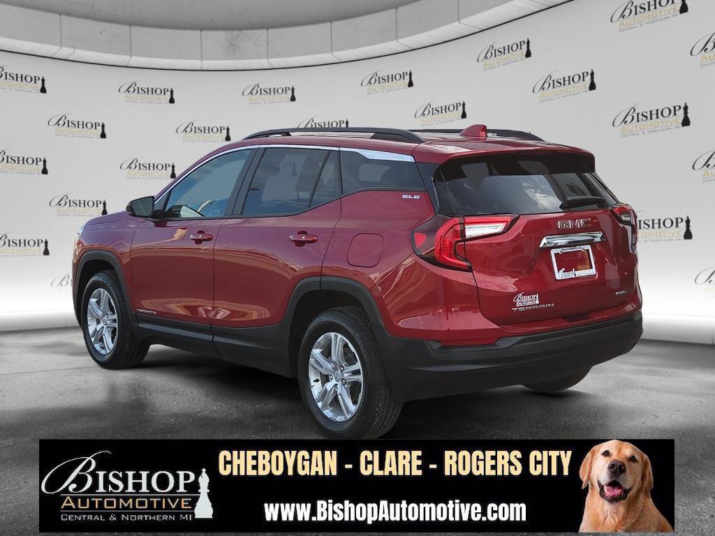 Used 2024 GMC Terrain SLE w/ Driver Convenience Package image 22