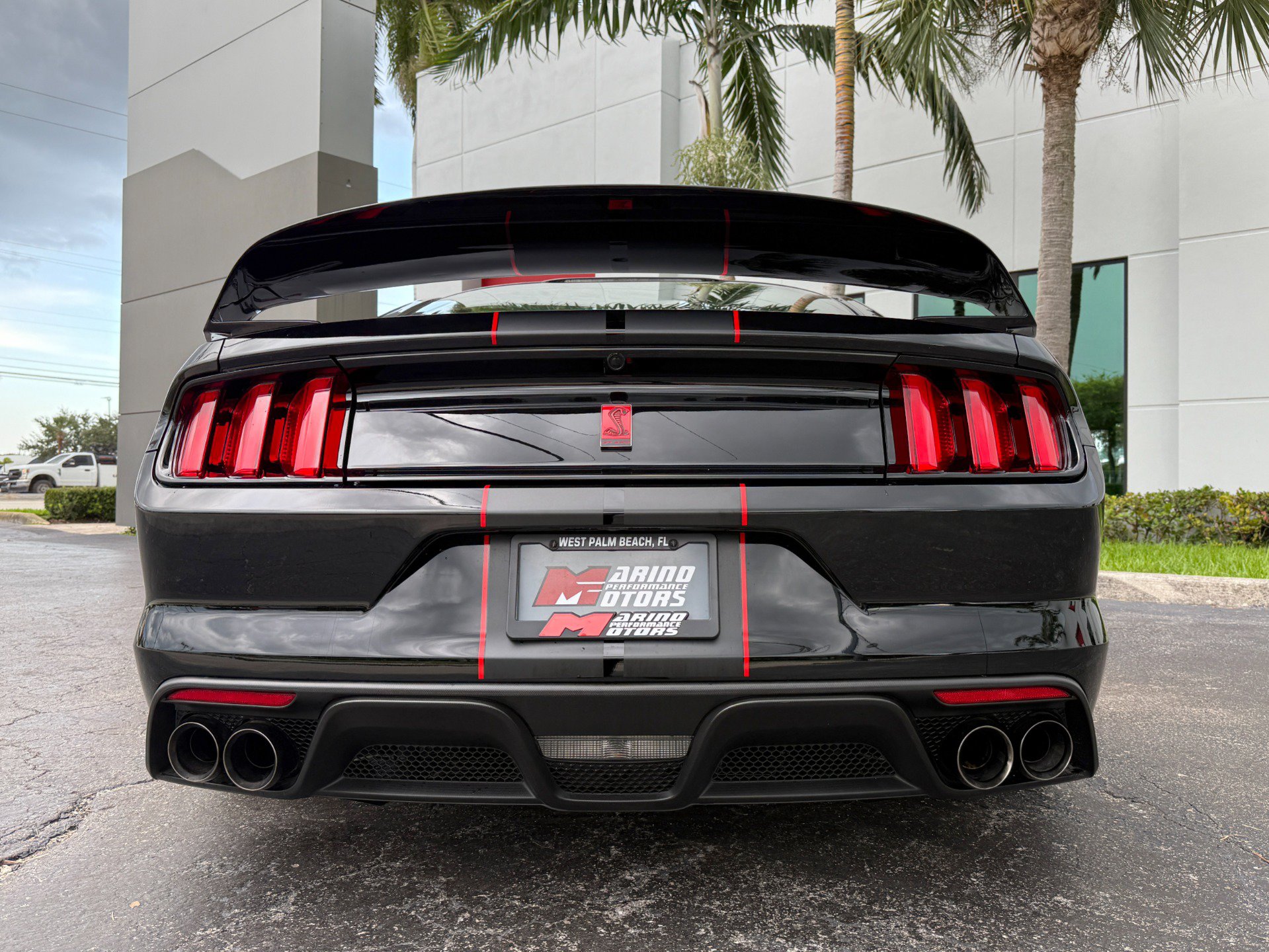 Used 2017 Ford Mustang Shelby GT350R w/ GT350R Equipment Group 920A RWD image 19