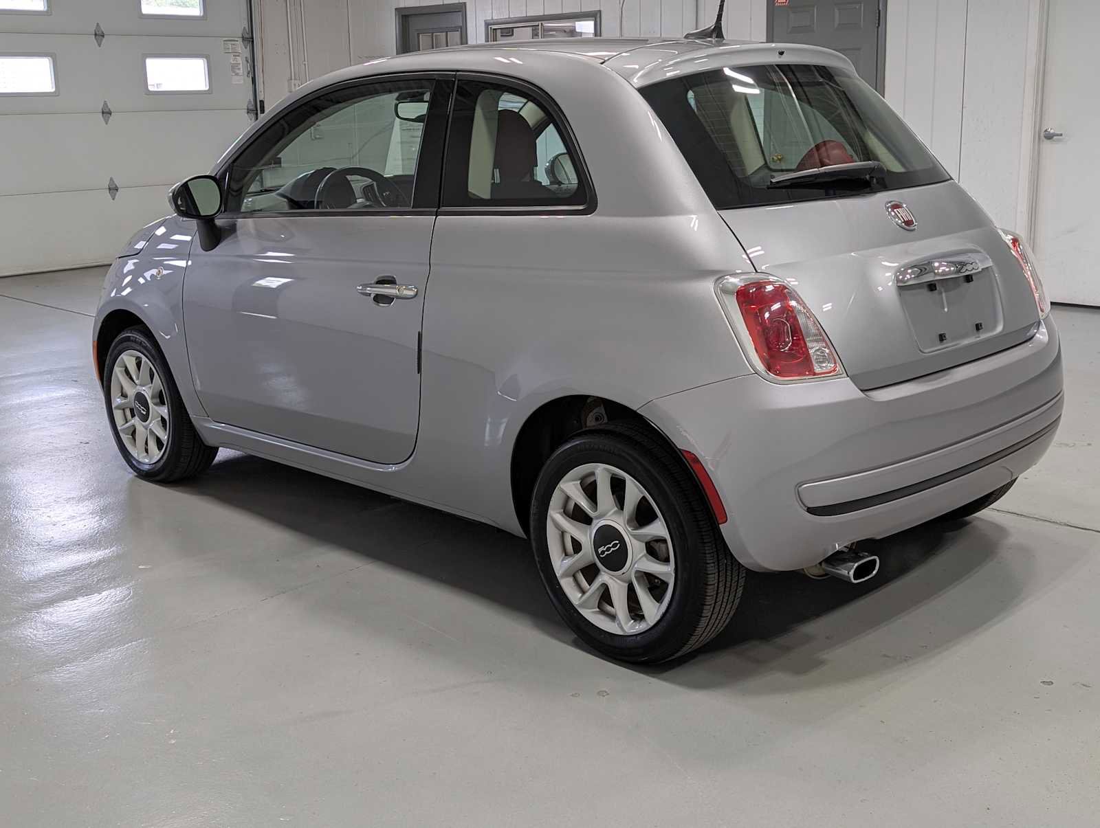 Used 2017 FIAT 500 Pop FWD image 9