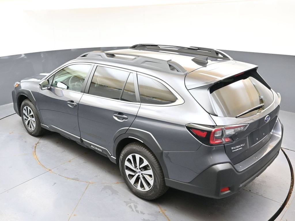 Certified 2025 Subaru Outback Premium AWD/4WD image 38