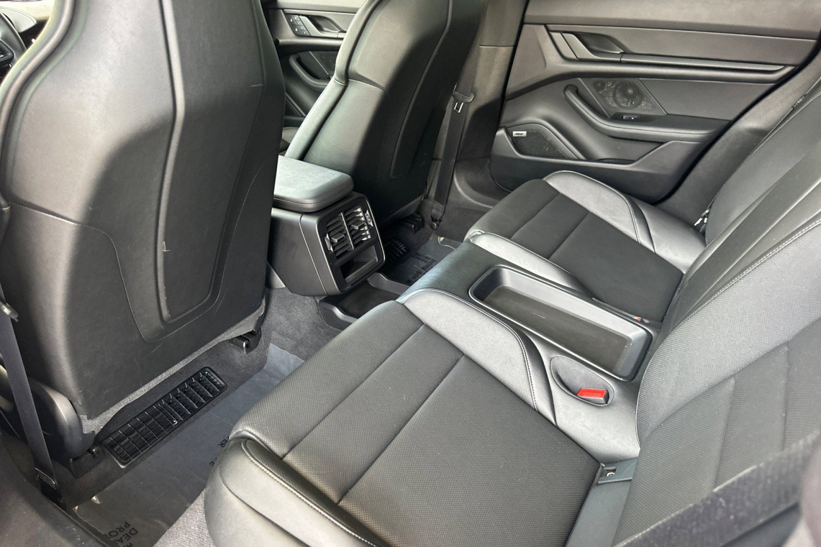 Certified 2022 Porsche Taycan image 13