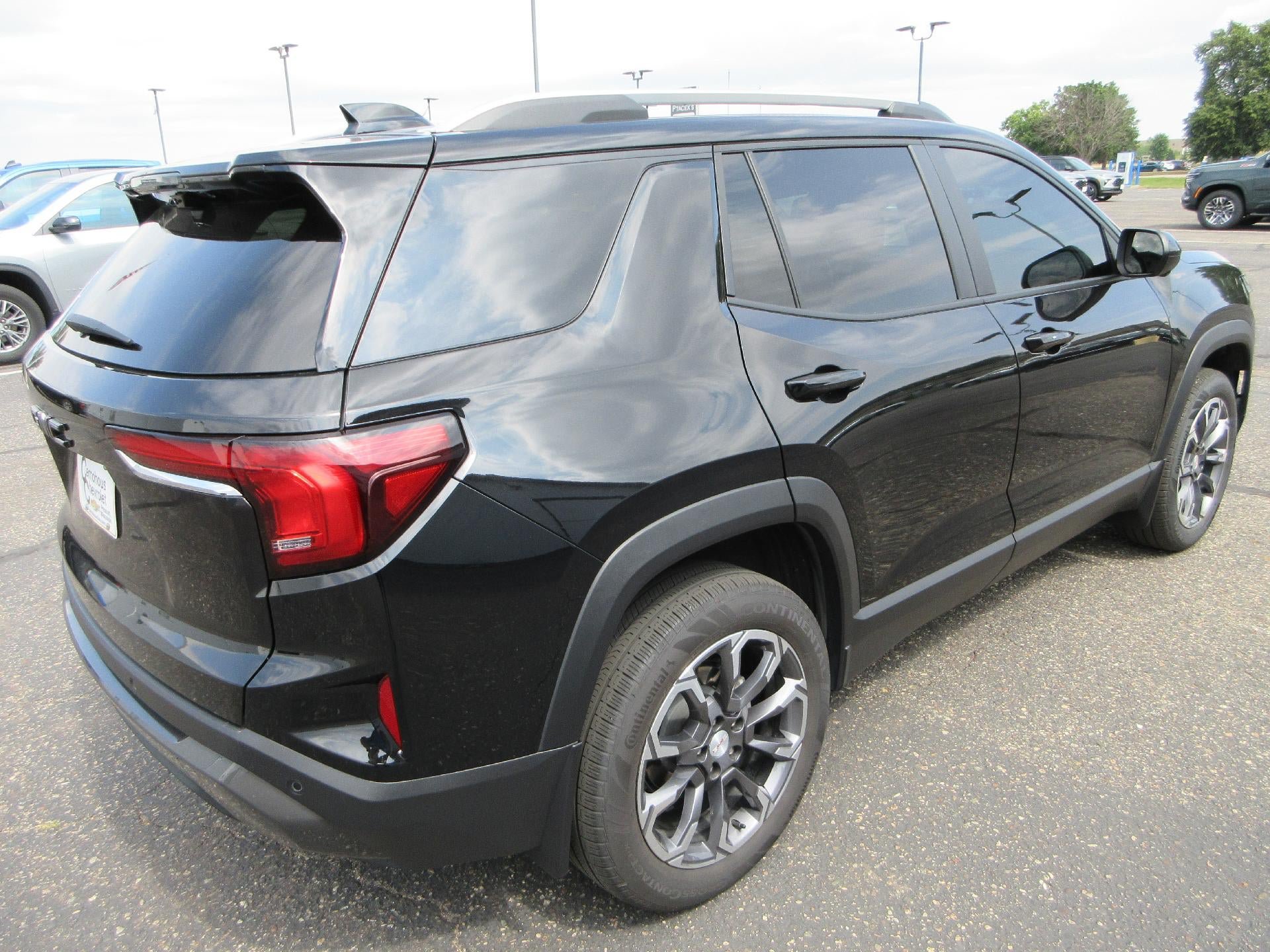 Certified 2025 GMC Terrain Elevation w/ Elevation Premium Package AWD/4WD image 5