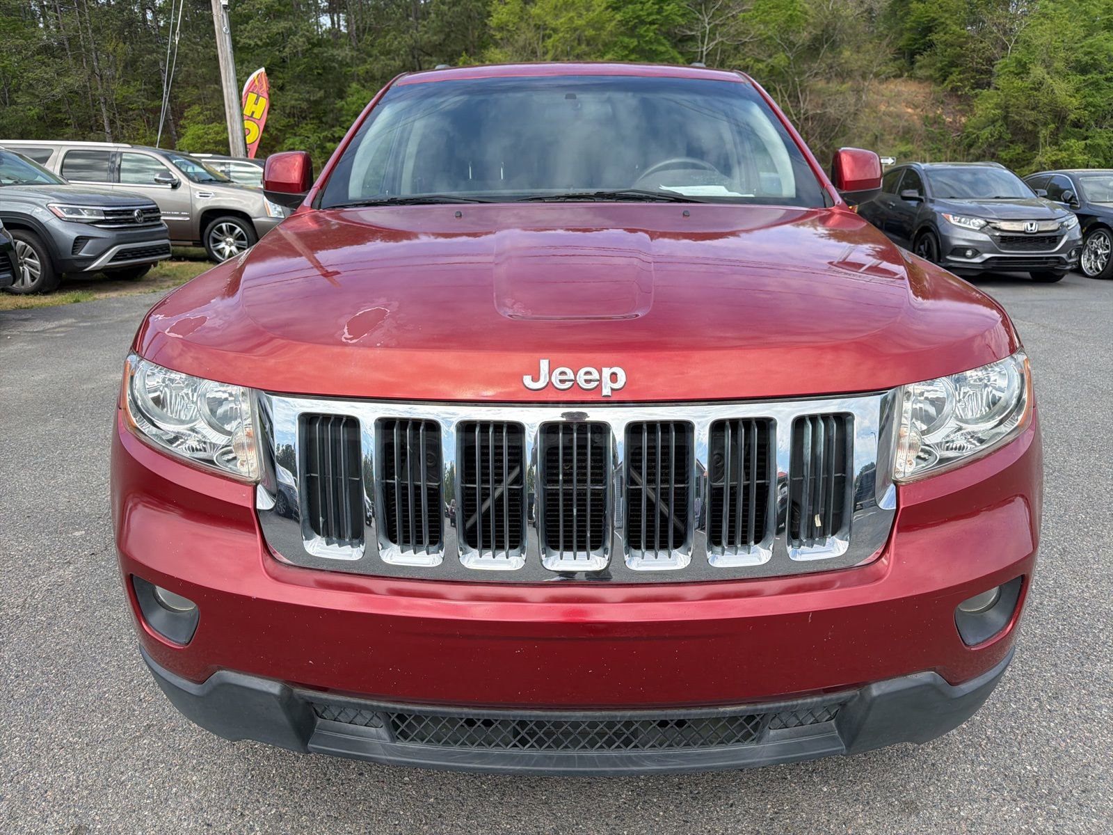 Used 2011 Jeep Grand Cherokee Laredo RWD image 2