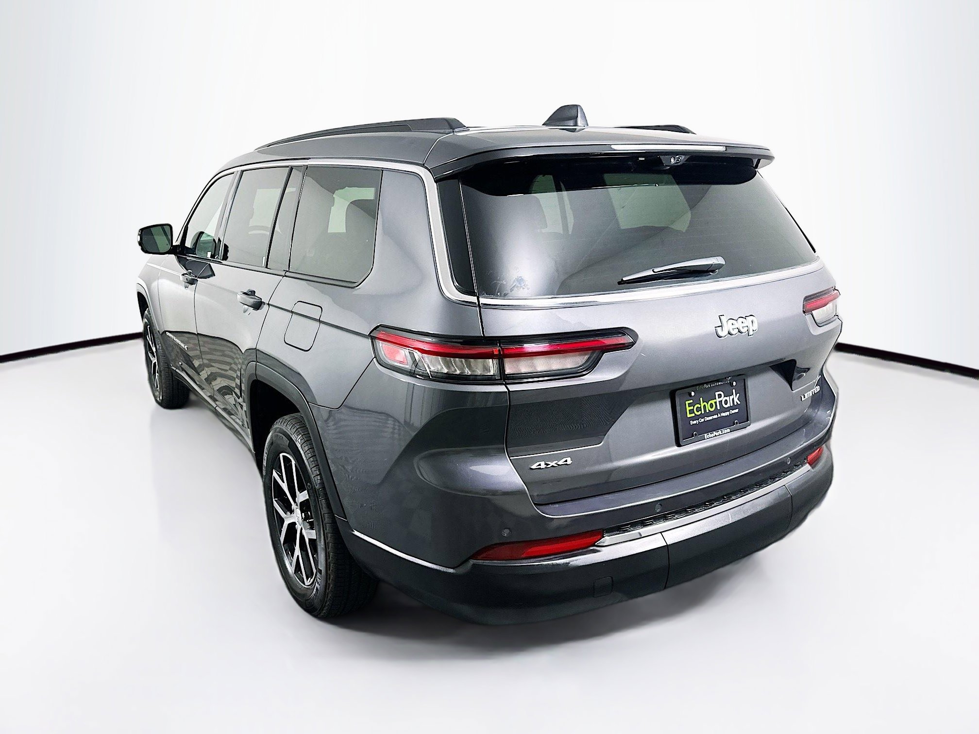 Used 2024 Jeep Grand Cherokee L Limited w/ Luxury Tech Group II image 5