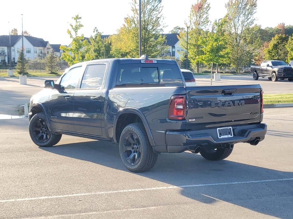 New 2026 RAM 1500 4x4 Crew Cab image 3