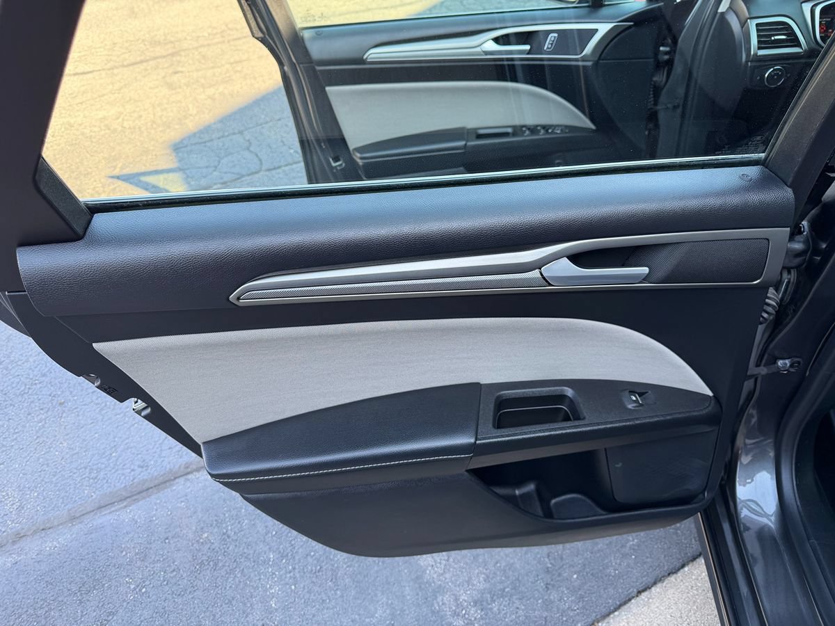 Used 2018 Ford Fusion S FWD image 28
