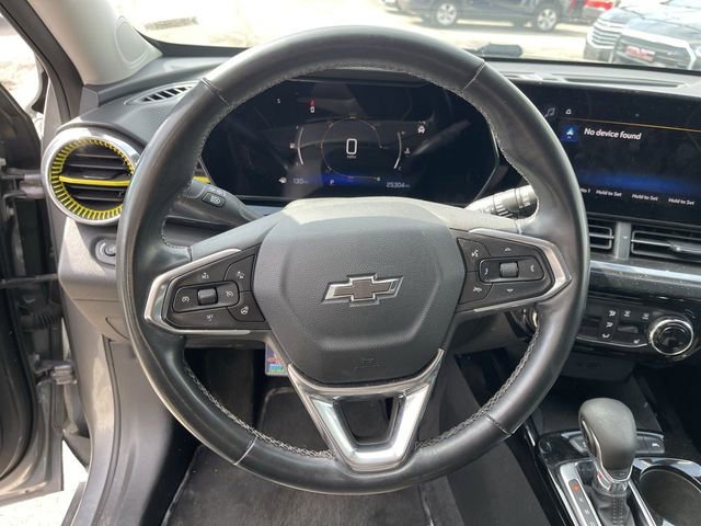 Used 2024 Chevrolet Trax ACTIV w/ Sunroof Package FWD image 14