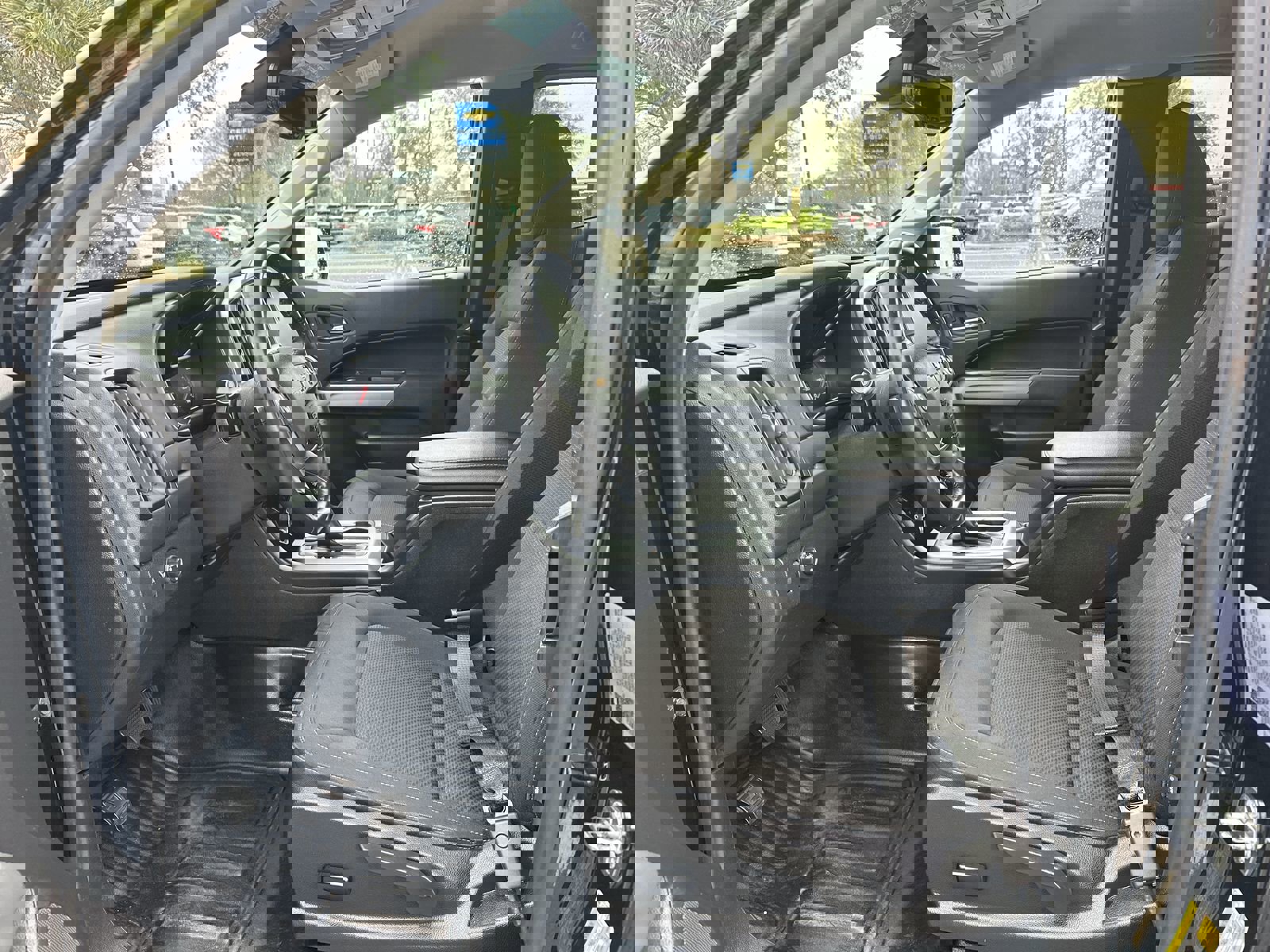 Used 2022 Chevrolet Colorado LT w/ Fleet Safety Package image 16