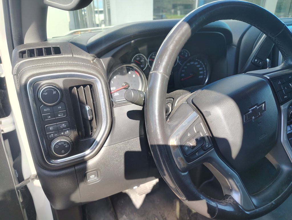 Used 2019 Chevrolet Silverado 1500 RST w/ True North Edition AWD/4WD image 12
