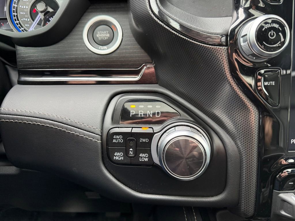 Used 2022 RAM 1500 Limited AWD/4WD image 29