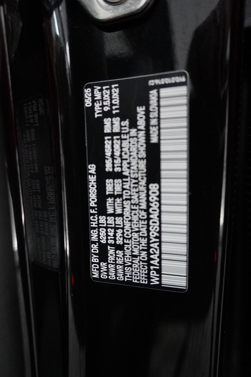 Certified 2025 Porsche Cayenne image 29
