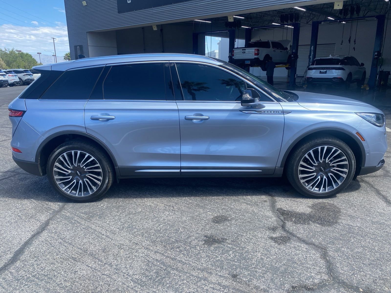 Used 2022 Lincoln Corsair Reserve AWD/4WD image 4