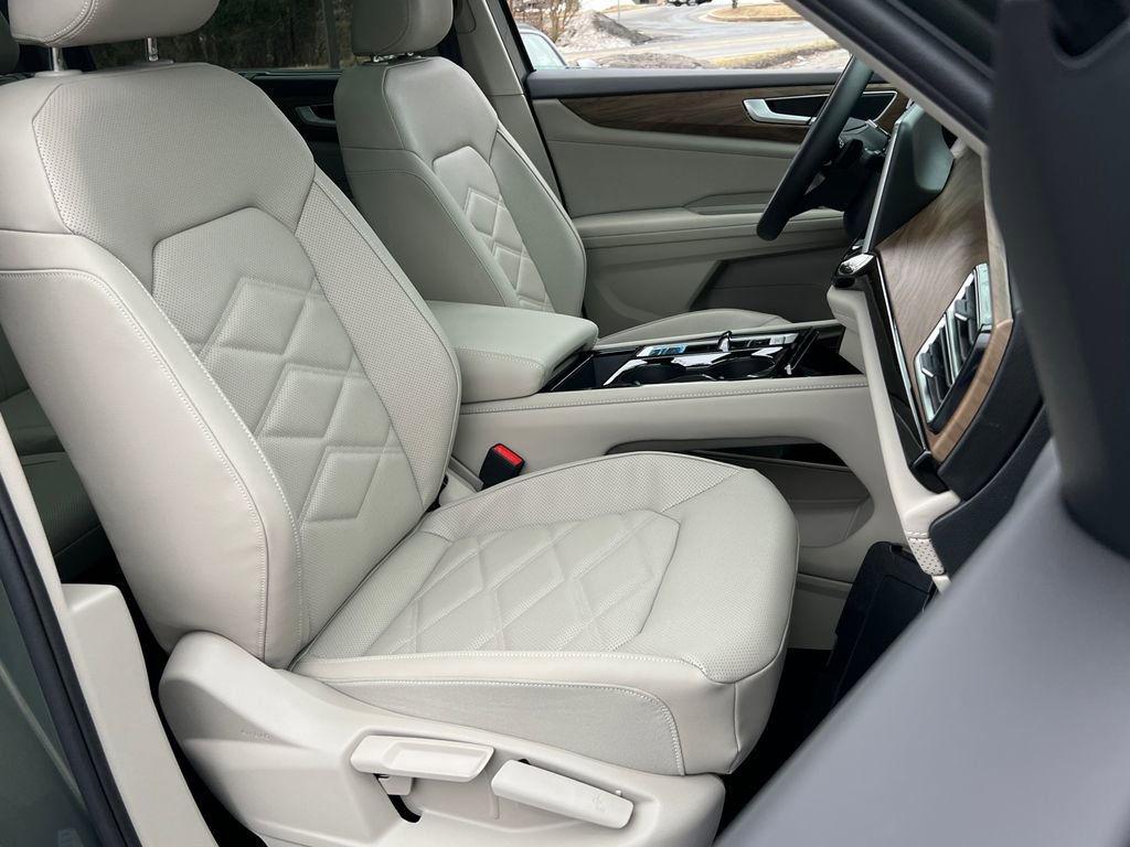 New 2026 Volkswagen Atlas SE image 9
