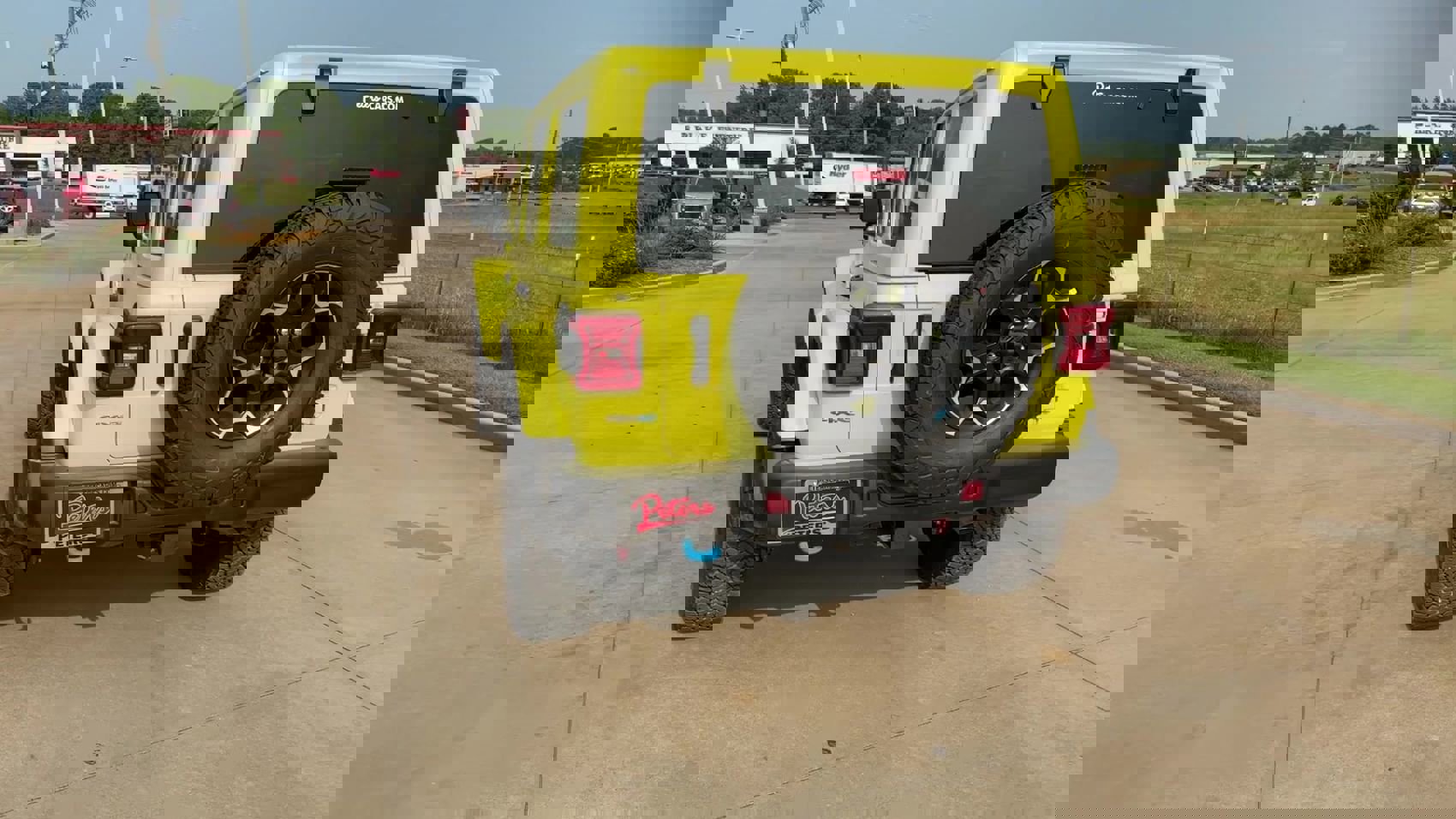 New 2023 Jeep Wrangler Unlimited Rubicon 4xe w/ Steel Bumper Group image 7