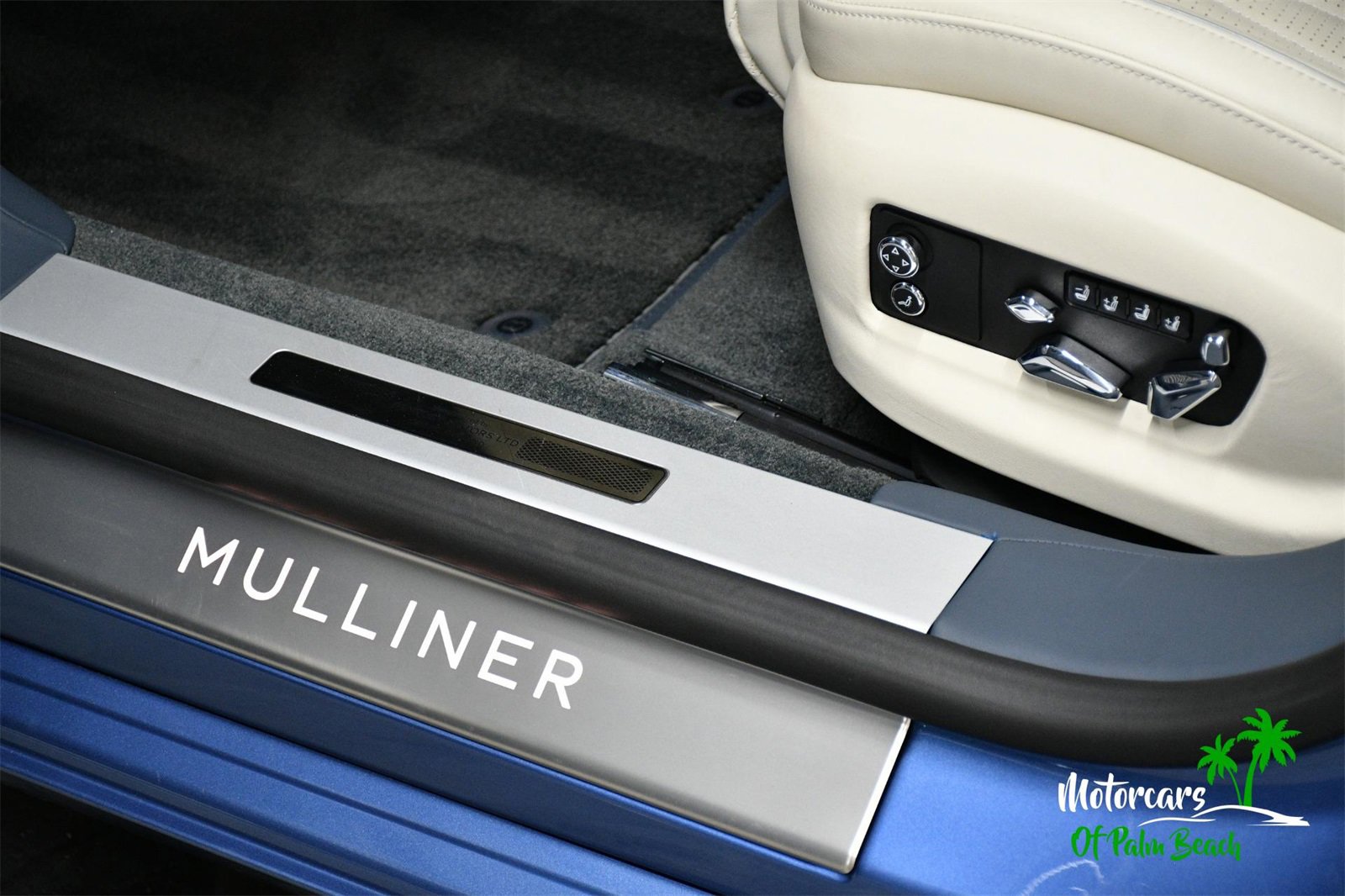 Used 2023 Bentley Flying Spur W12 image 26