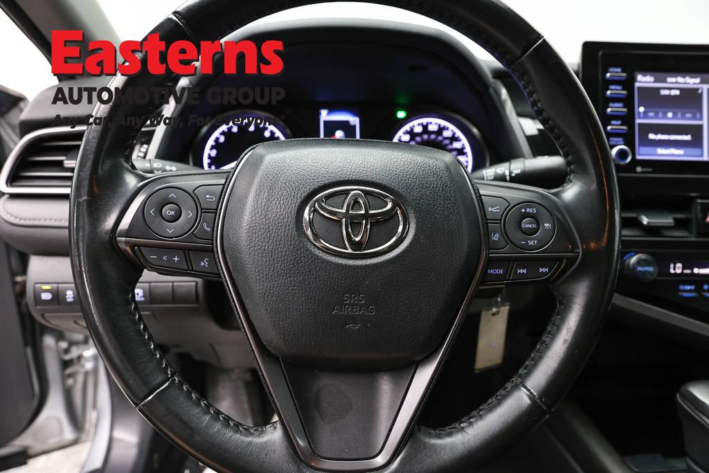 Used 2023 Toyota Camry SE FWD image 10