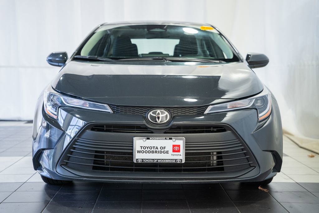 Used 2024 Toyota Corolla LE image 2