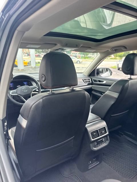 Used 2024 Volkswagen Atlas Peak Edition SEL AWD/4WD image 23