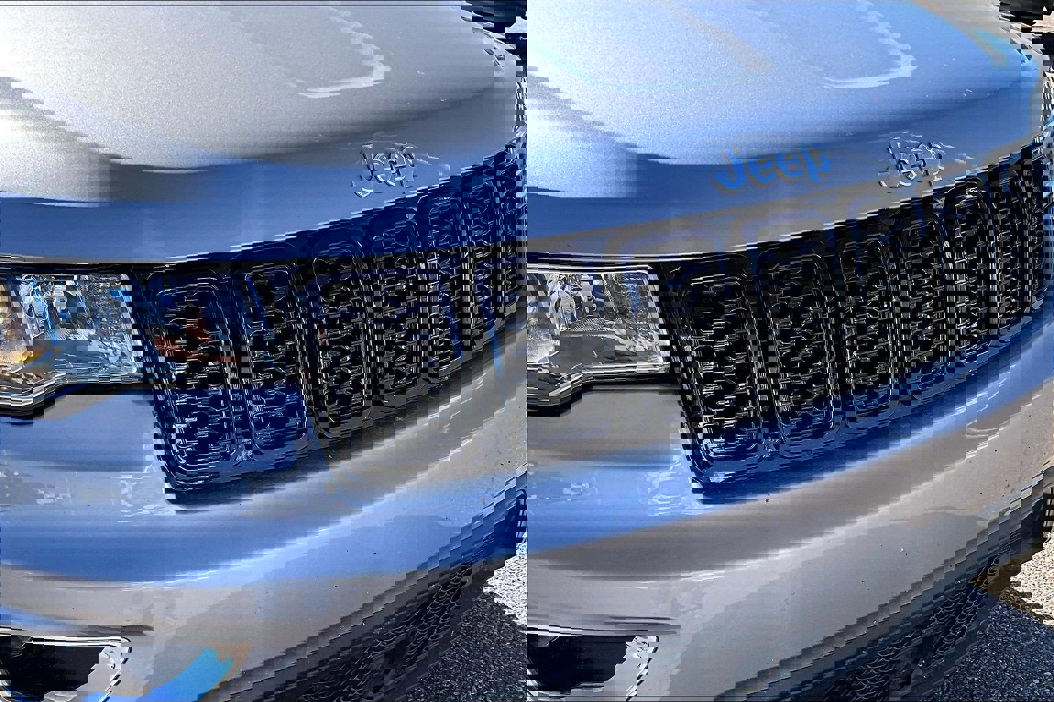 Used 2021 Jeep Grand Cherokee Laredo image 33