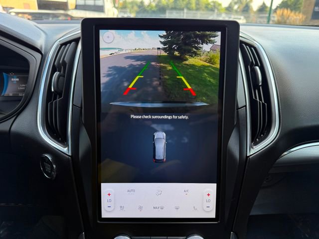 Used 2024 Ford Edge Titanium image 9