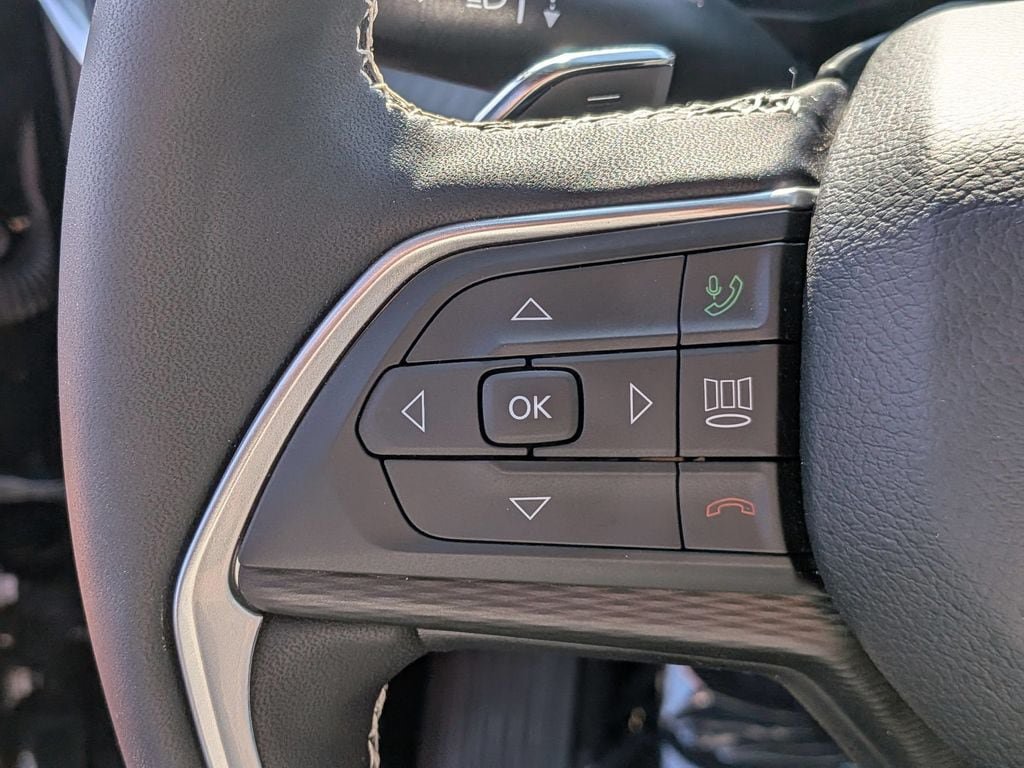 Certified 2024 Jeep Grand Cherokee Altitude AWD/4WD image 15