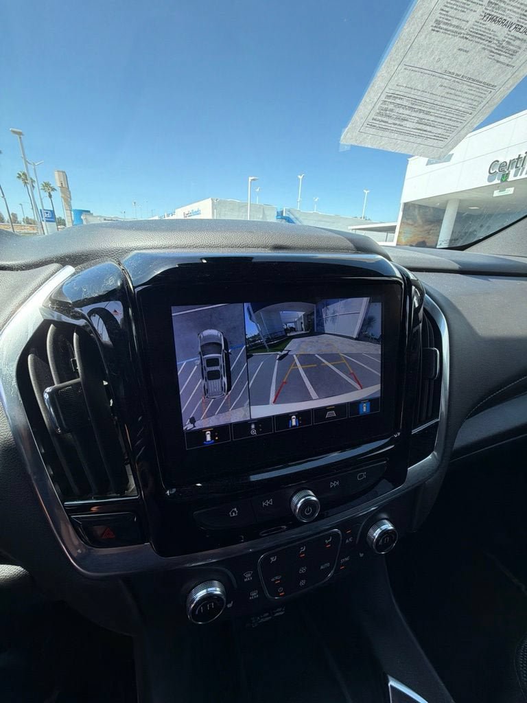 Used 2023 Chevrolet Traverse LT w/ Rear Camera Mirror Package AWD/4WD image 18
