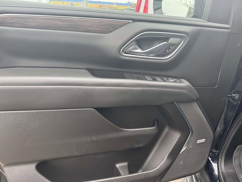 Used 2023 Chevrolet Tahoe LT w/ LT Signature Plus Package image 15