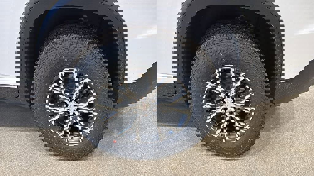 New 2026 GMC Acadia AT4 w/ LPO, Floor Liner Package image 10