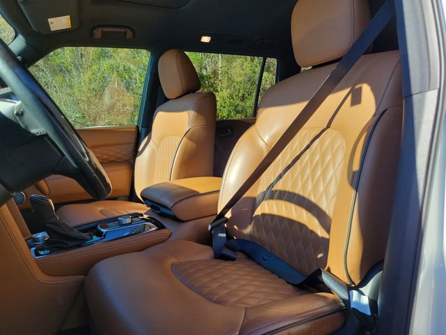 Used 2024 INFINITI QX80 Sensory image 7