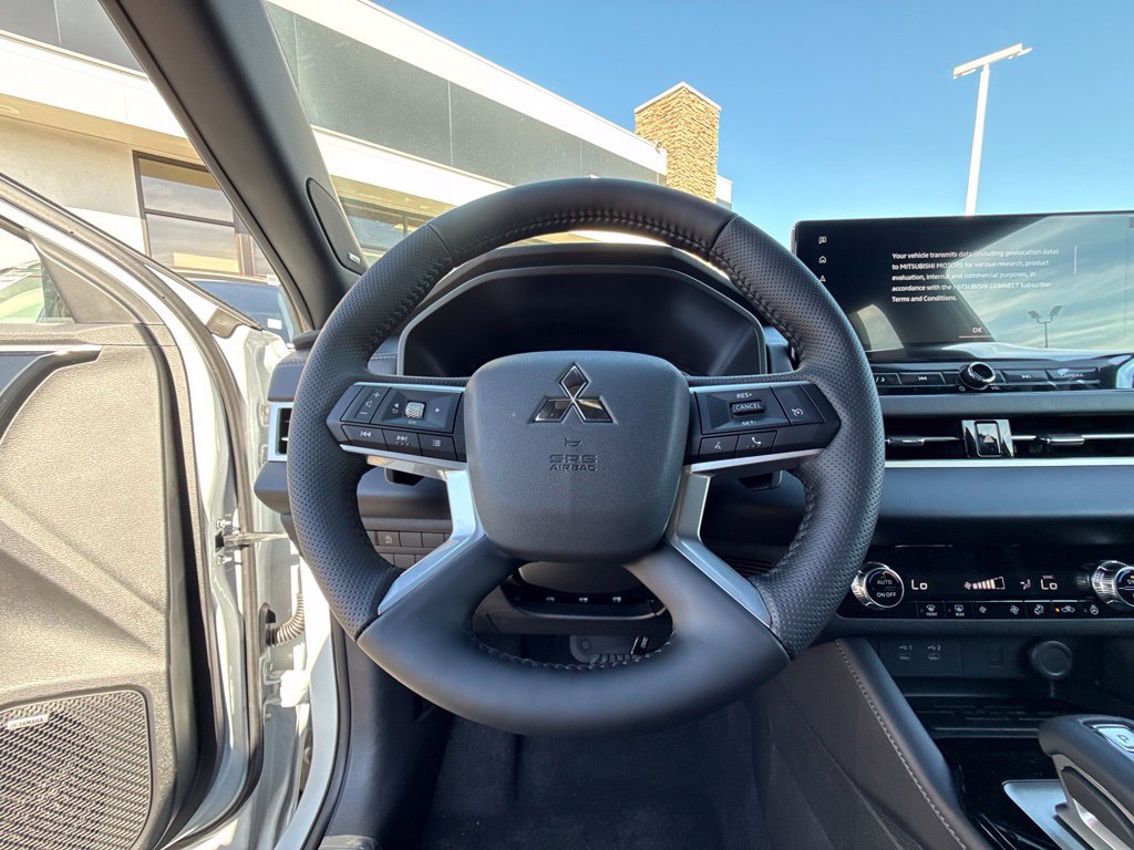 New 2026 Mitsubishi Outlander LE FWD image 20