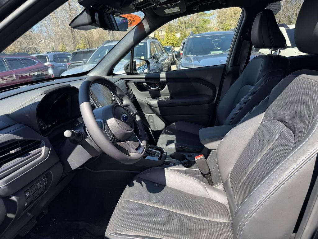 Used 2025 Subaru Forester Limited image 14
