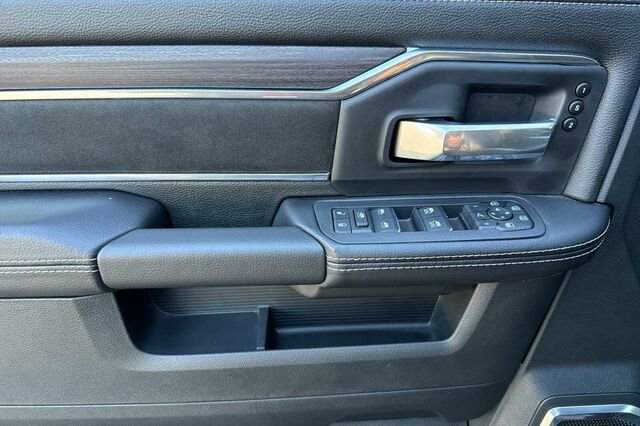 New 2026 RAM 2500 Laramie w/ Night Edition image 8
