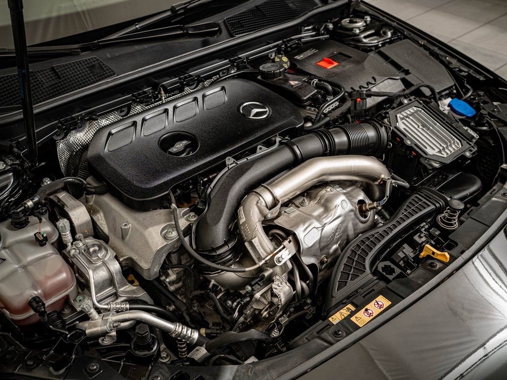 Certified 2025 Mercedes-Benz CLA 250 4MATIC image 38