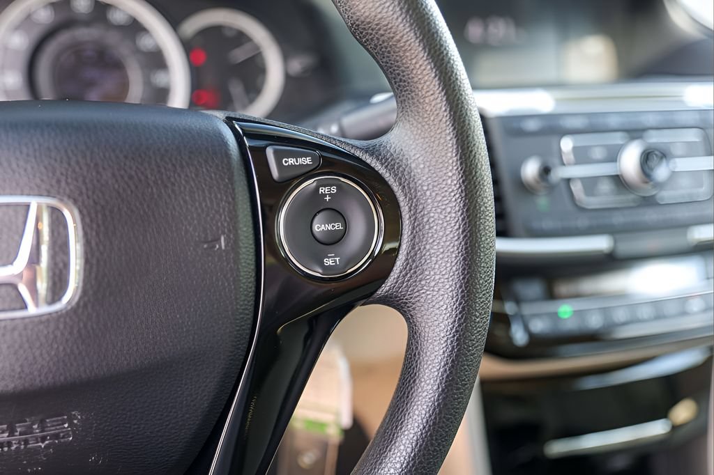 Used 2016 Honda Accord LX image 13