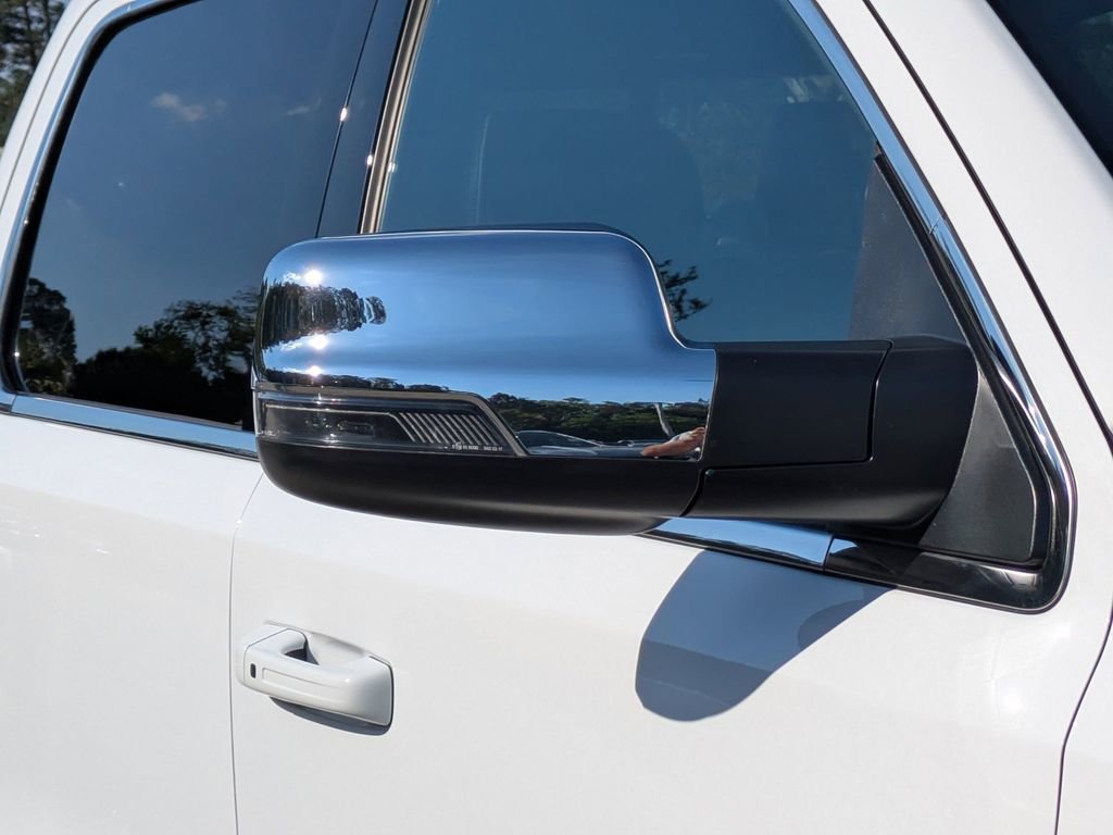 Used 2023 RAM 1500 Limited AWD/4WD image 11