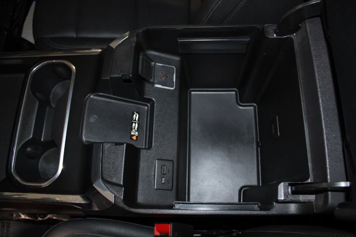 Used 2024 GMC Sierra 2500 SLT w/ SLT Convenience Package image 15