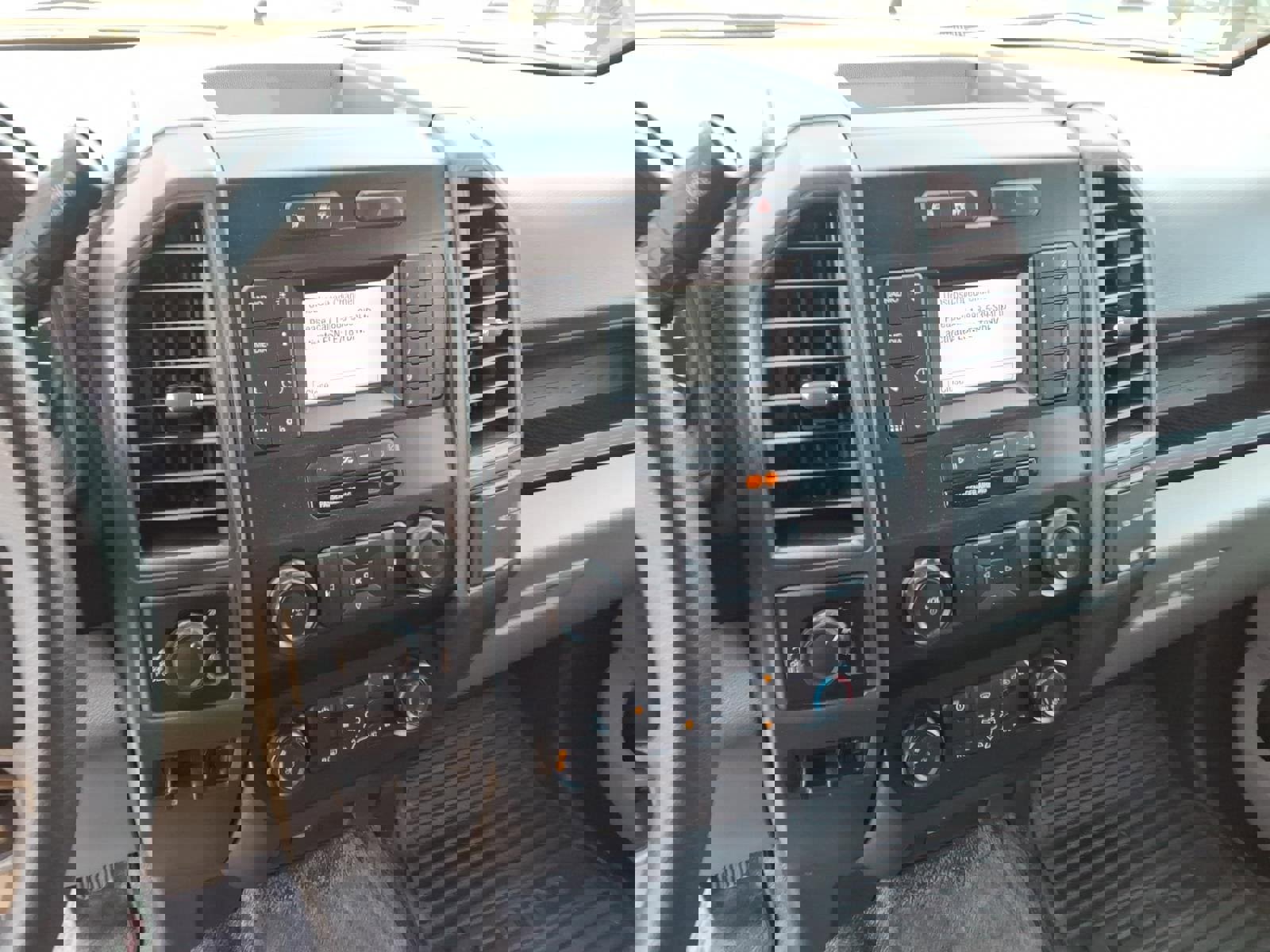 Used 2022 Ford F350 XL w/ Power Equipment Group AWD/4WD image 11