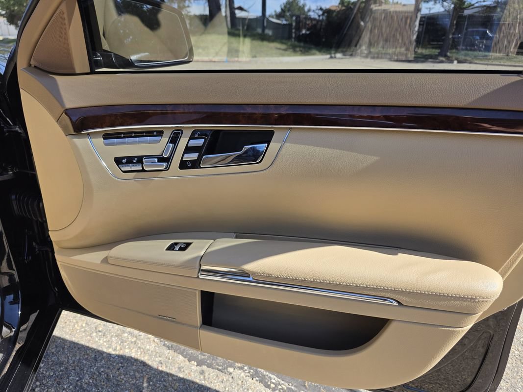 Used 2012 Mercedes-Benz S 550 4MATIC image 21