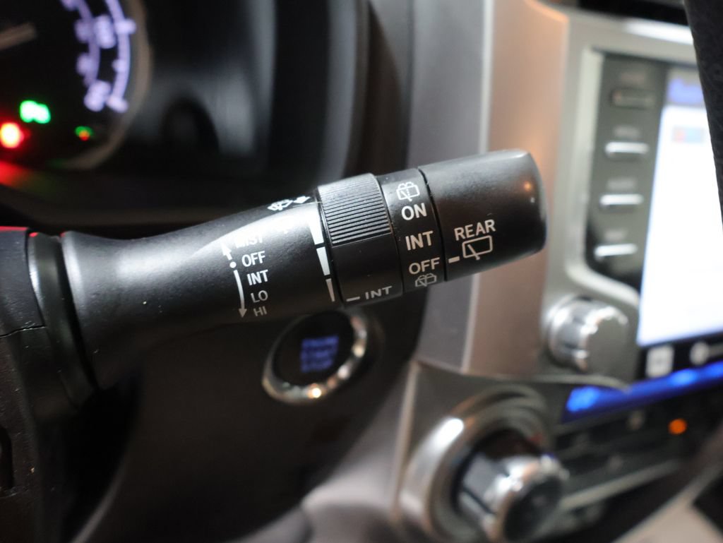 Used 2022 Toyota 4Runner Limited AWD/4WD image 36