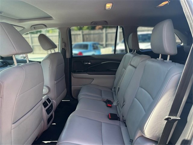 Used 2017 Honda Pilot EX-L image 10