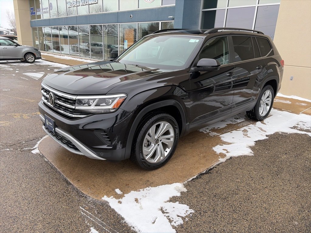 Certified 2022 Volkswagen Atlas SE image 4