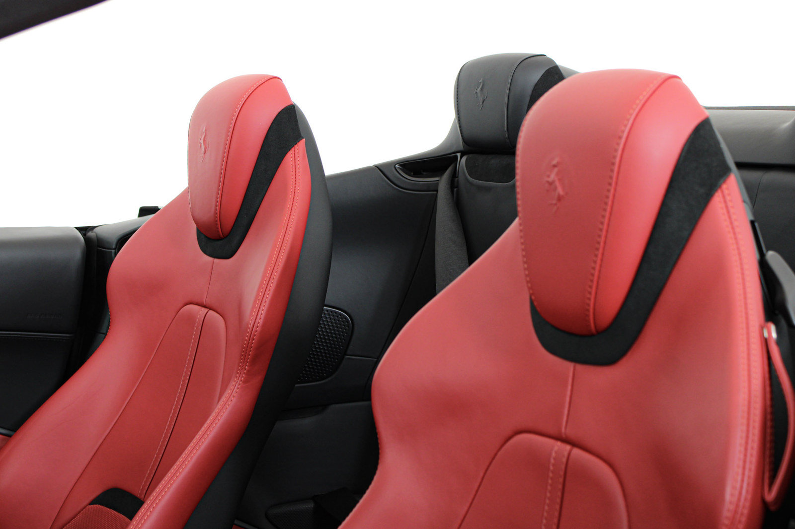 Certified 2024 Ferrari Roma Spider RWD image 43