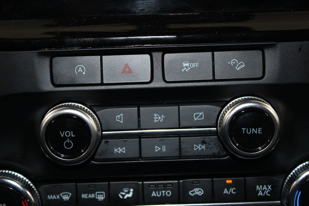 Used 2024 Ford Expedition Max XLT image 29